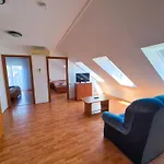Ildiko Apartmanhaz 3*