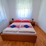 Ildiko Apartmanhaz Apart-hotel 3*