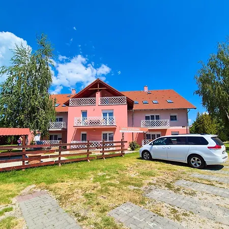 Apart Otel Ildiko Apartmanhaz 3*