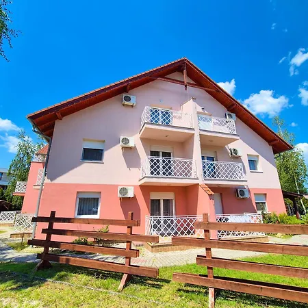 Ildiko Apartmanhaz Apartahotel 3*