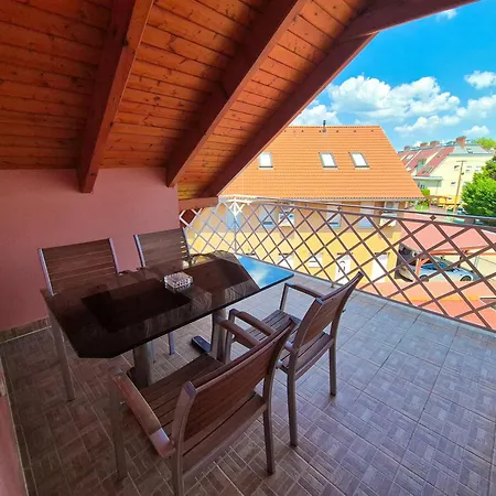 Ildiko Apartmanhaz 3*