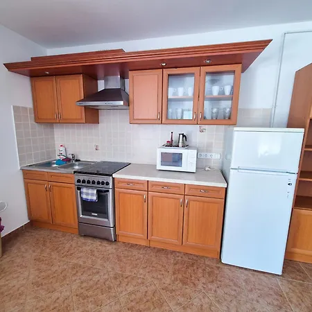 מלון דירות Ildiko Apartmanhaz 3*
