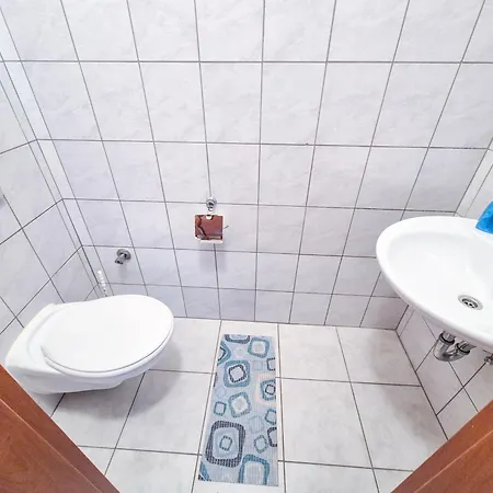 Ildiko Apartmanhaz מלון דירות זמראדי