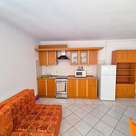 Ildiko Apartmanhaz מלון דירות