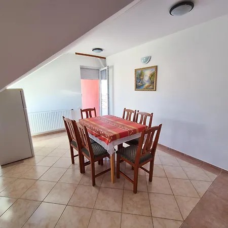 מלון דירות Ildiko Apartmanhaz זמראדי