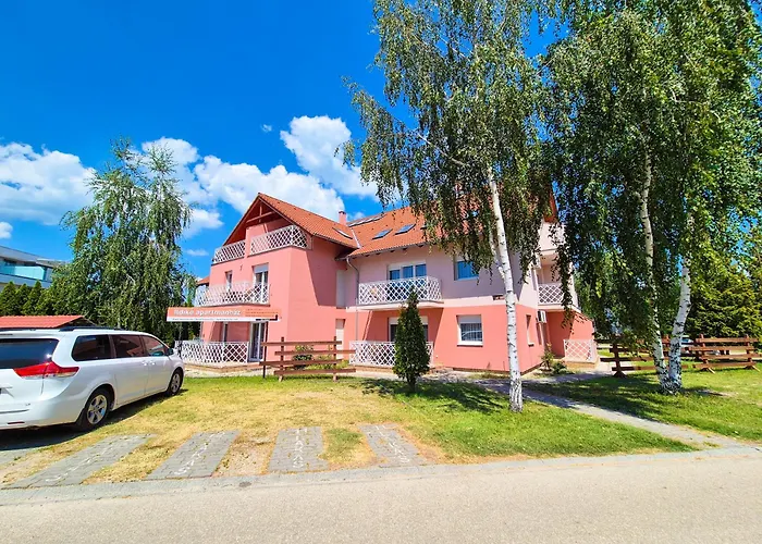 Ildiko Apartmanhaz 3* Zamárdi