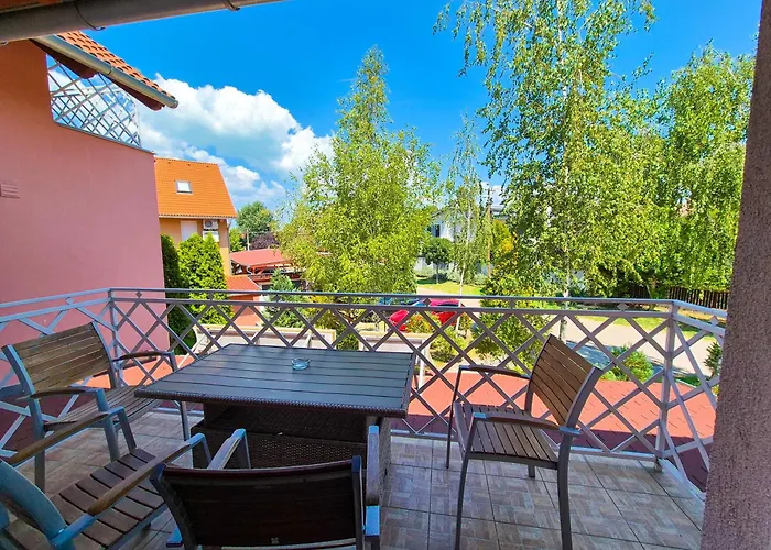 Ildiko Apartmanhaz 3*