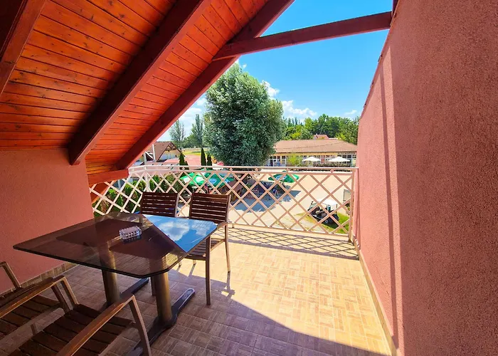 Ildiko Apartmanhaz Apart Otel Zamárdi