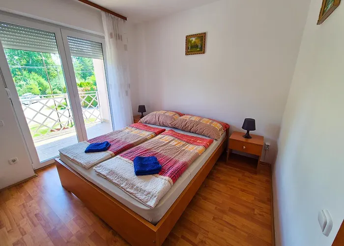 Ildiko Apartmanhaz 3* Zamárdi