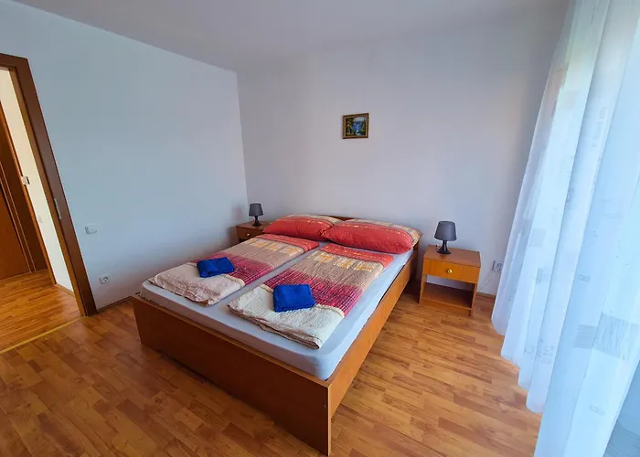 Ildiko Apartmanhaz Zamárdi