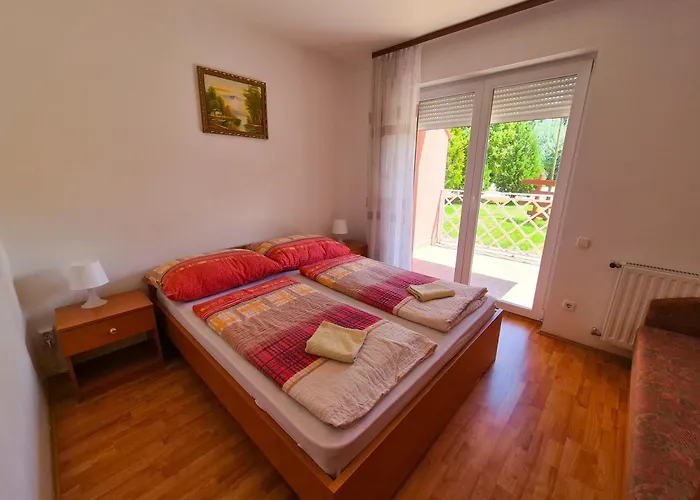 Ildiko Apartmanhaz Zamárdi