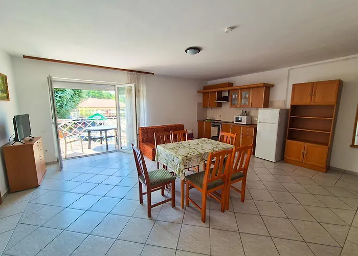 Apart Otel Ildiko Apartmanhaz Zamárdi