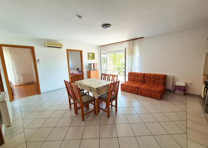 Ildiko Apartmanhaz 3* Zamárdi